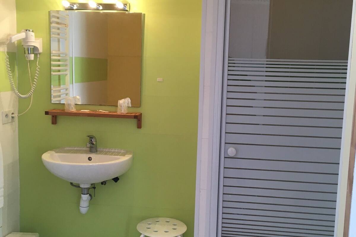 double room | bathroom amenities | free toiletries, hair dryer, towels