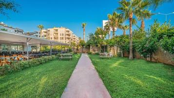 Frühstück, Mittagessen und Abendessen