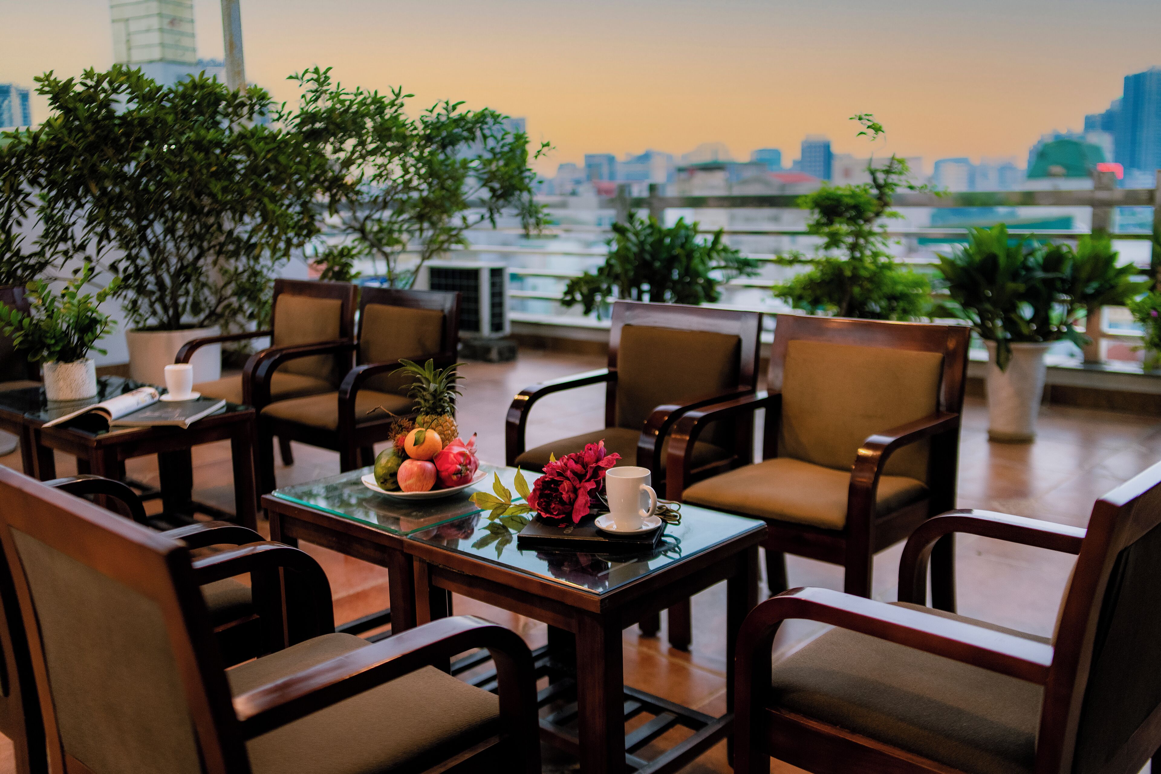 Khách sạn Royal Văn Phú Hotel