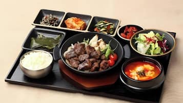 Free daily buffet breakfast