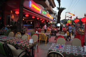 2 restaurants, breakfast, lunch, dinner served; Chinese cuisine - Club Atrium Marmaris (Marmaris)