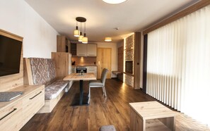 Flat-screen TV - Garni Bellaria (Soelden)