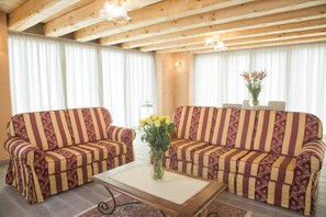 Lobby sitting area - Agriturismo Ae Cavane (Codevigo)