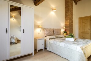 Premium bedding, individually decorated, individually furnished - Agriturismo Ae Cavane (Codevigo)