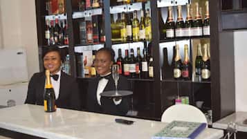 Bar (en la propiedad)