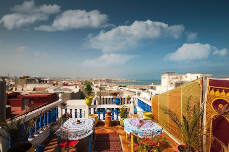 Vista a la playa o al mar. Riad Dar Jabador