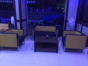 Siddeområde i lobbyen