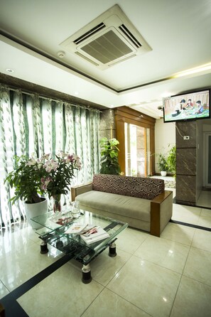 Sala de estar en el lobby