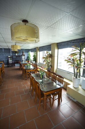Restaurant - New Lotus Hotel (Hanoi)