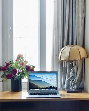 ルーム | 1 室のベッドルーム、ミニバー、デスク、WiFi (無料)