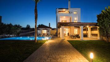 Front of property – evening/night