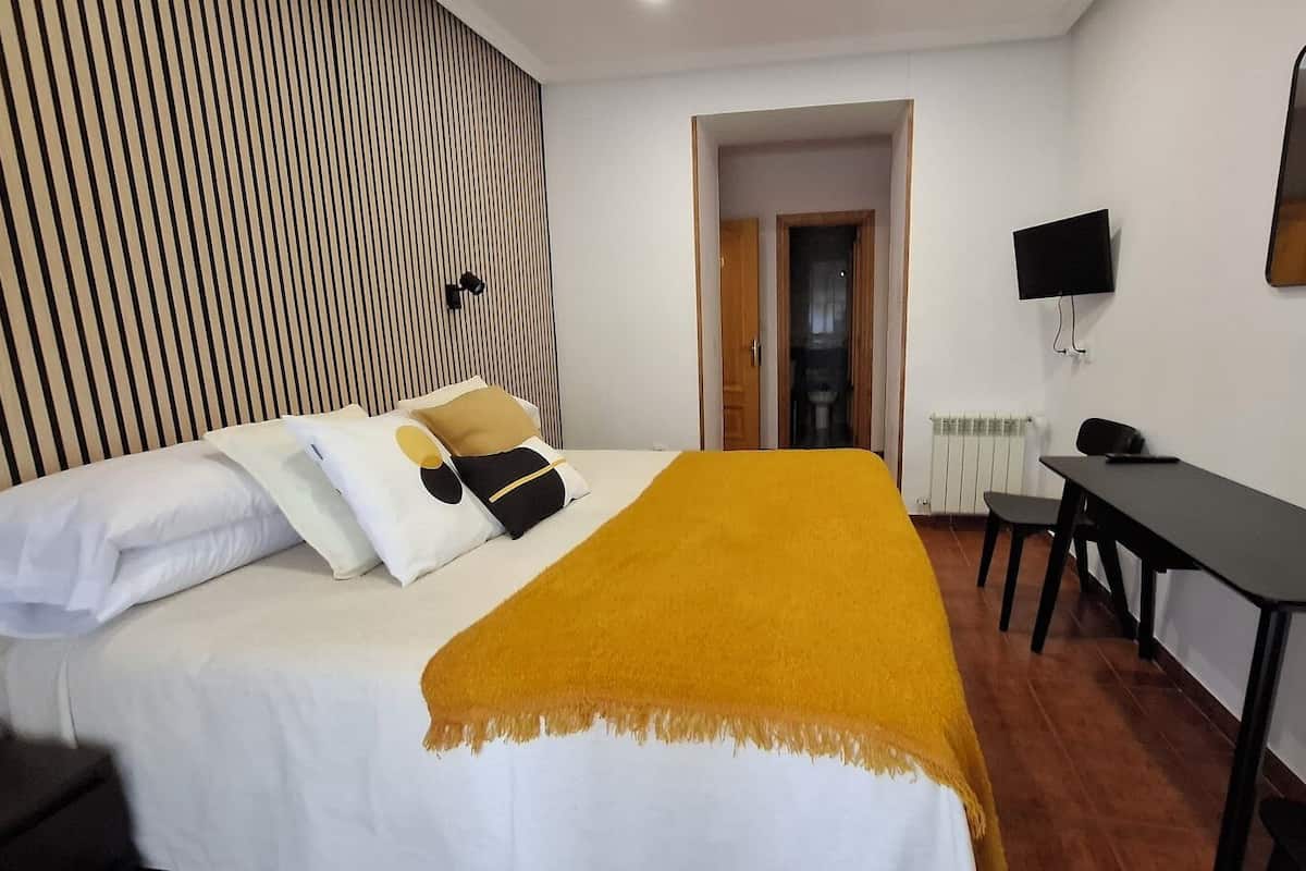 Desk, blackout drapes, free WiFi, bed sheets