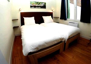 12 Appartement T2 | 1 chambre, ameublement personnalisé, rideaux occultants