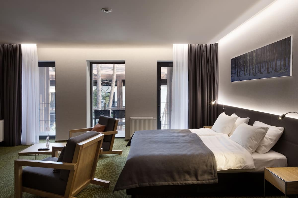Suite Junior | Minibar, una cassaforte in camera, una scrivania, insonorizzazione