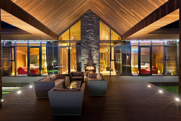Chalet, 3 Bedrooms (Number 4) | Living room | Plasma TV