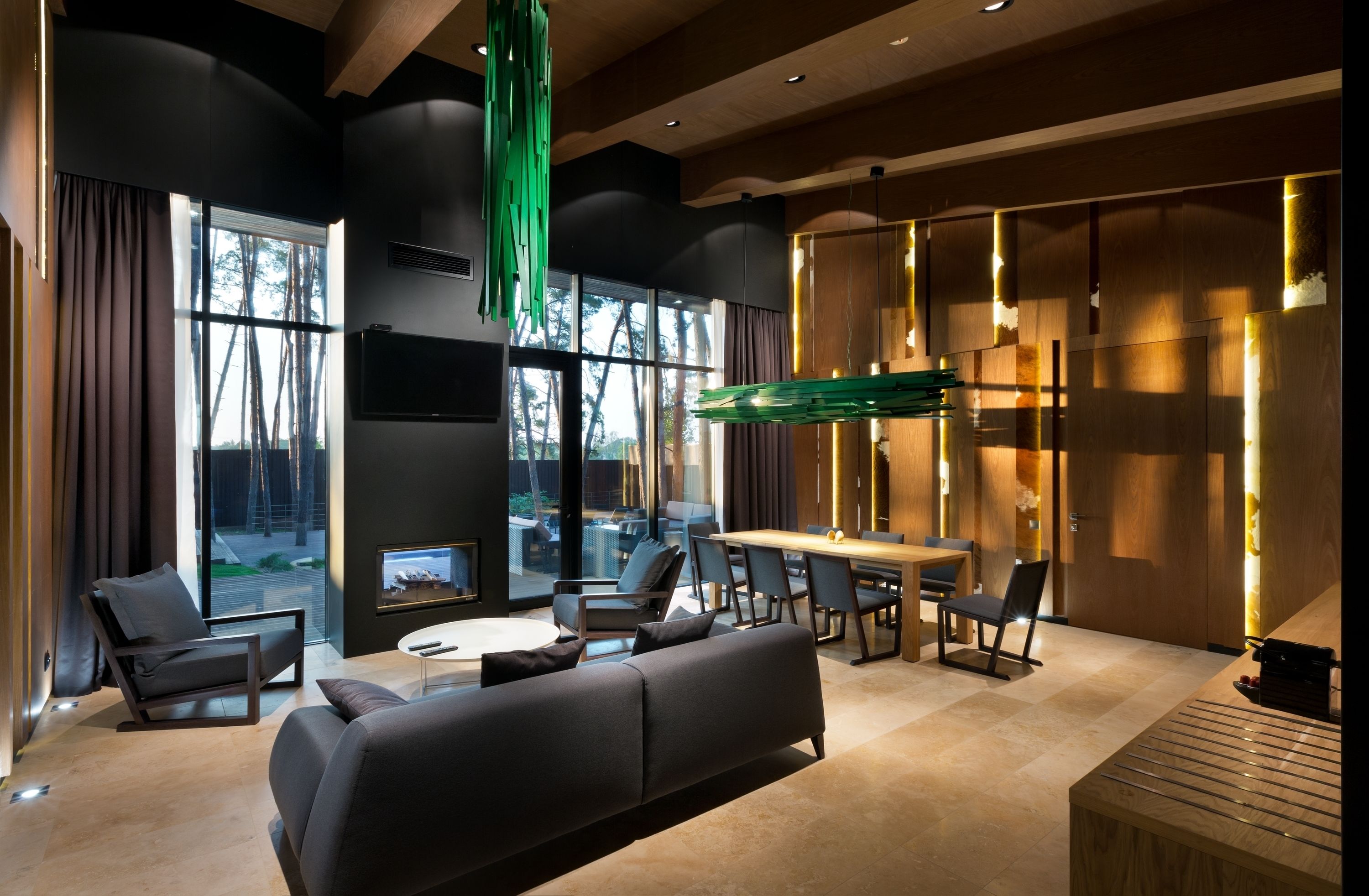 Chalet, 2 slaapkamers, bubbelbad (Number 1) | Woonkamer | Plasmatelevisie