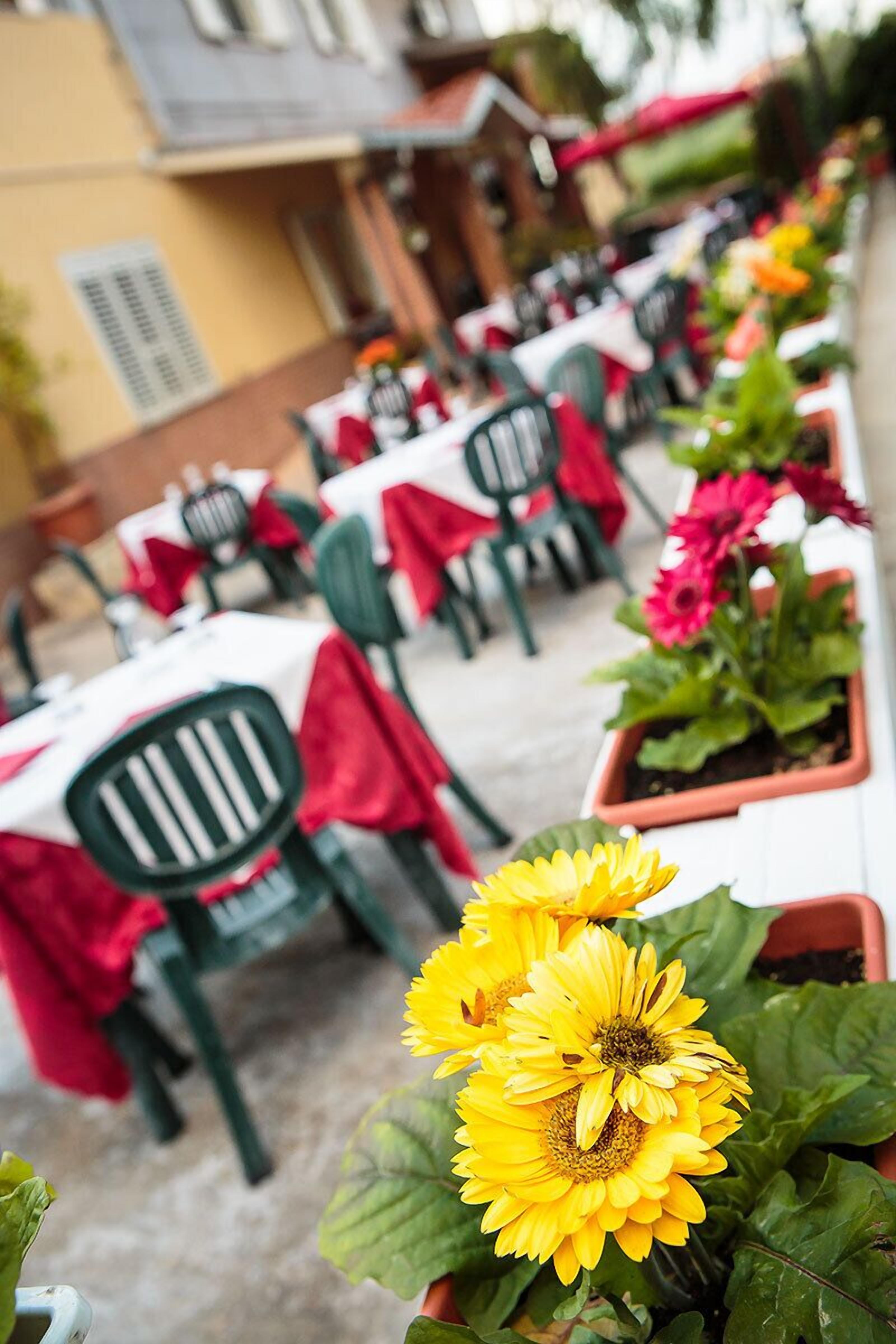Servizio di colazione e cena