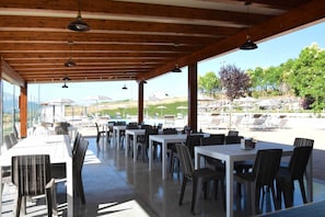 Bar à beira da piscina