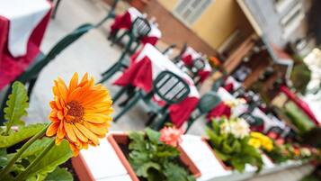 Servizio di colazione e cena