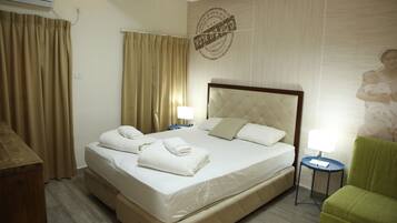 Desk, blackout drapes, soundproofing, free WiFi