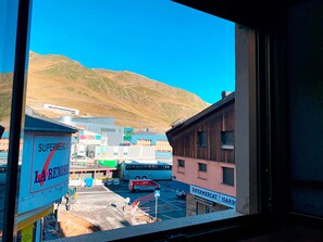 Pemandangan dari hartanah