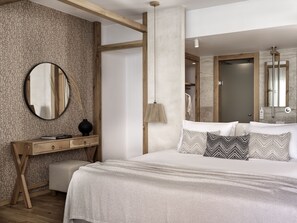Minibar, in-room safe, desk, soundproofing - Stella Island Luxury Resort & Spa - Adults Only (Hersonissos)