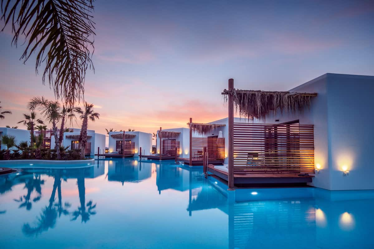 Bungalow (Over water) | Outdoor pool