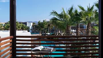 Minibar, in-room safe, desk, soundproofing