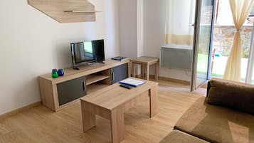 Comfort Apartment, 1 Bedroom | Living area