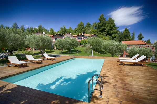 Seasonal outdoor pool