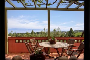 Apartment, 2 Bedrooms, Sea View | Terrace/patio