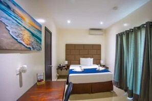 Standard Room, 1 Queen Bed | Premium bedding, desk, iron/ironing board, free WiFi - Starz Hotel (St. Thomas)
