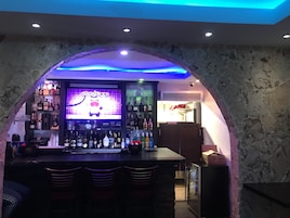 Bar (en la propiedad)