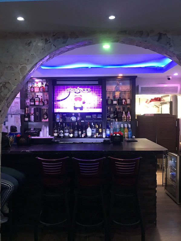 Bar (en la propiedad)