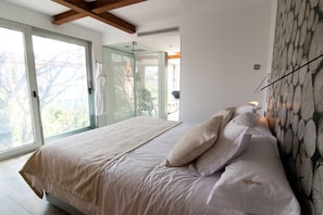 Chambre Double (Llenyer) | Literie de qualité supérieure, bureau, chambres insonorisées
