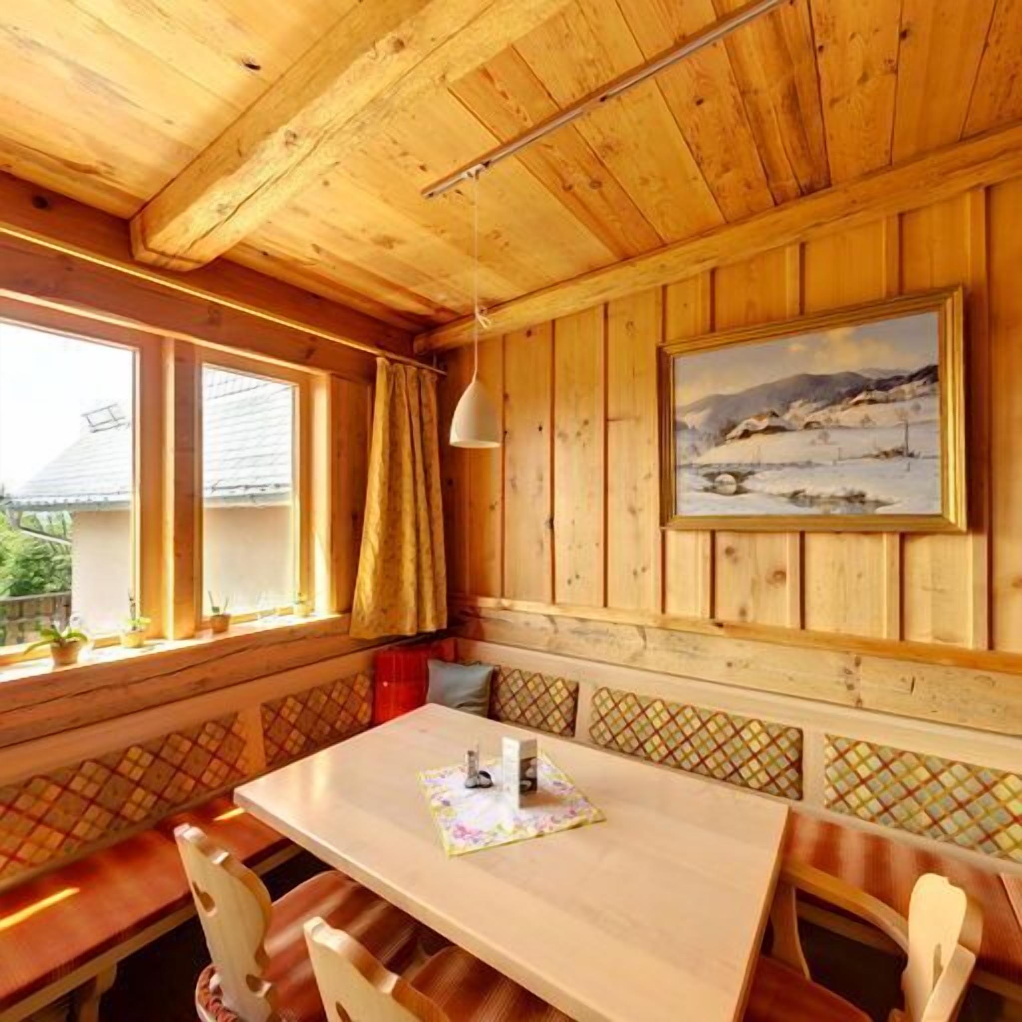 lunch and dinner served