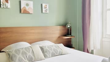 Tweepersoonskamer, en-suite badkamer | Gratis babybedden, gratis wifi, beddengoed