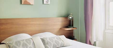 Chambre Double, salle de bains attenante