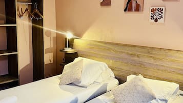 Tomannsrom, eget bad | Barnesenger (inkludert), wi-fi (inkludert) og sengetøy