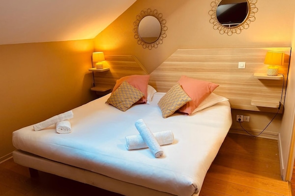 Double Room, Ensuite | Free cots/infant beds, free WiFi, bed sheets