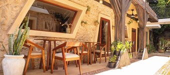 Hotel Tunich Naj & Hostal