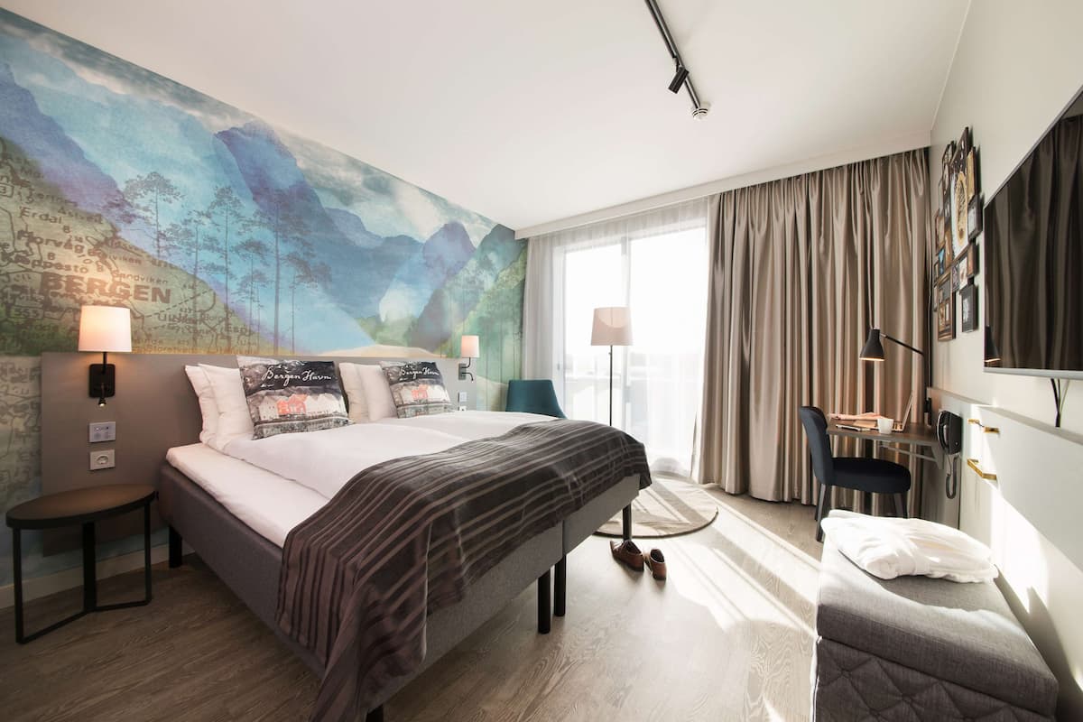 superior double room | in-room safe, desk, soundproofing, iron/ironing board