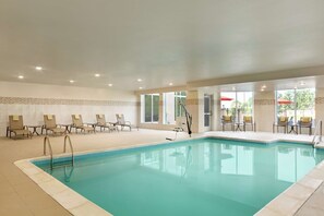 Indoor pool, pool loungers