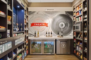 Snack-bar