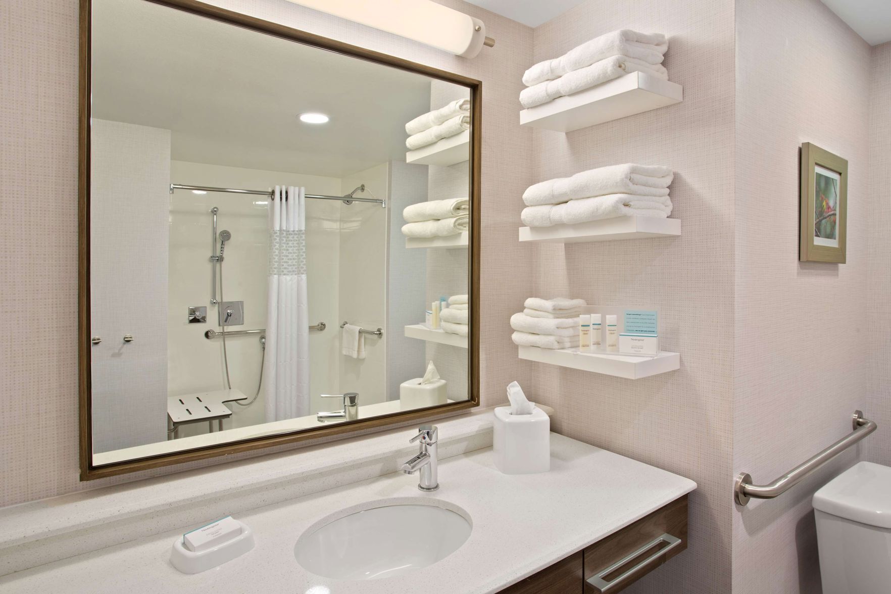 Bathroom | Free toiletries, hair dryer, towels, soap
