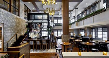 The Hotel Landing