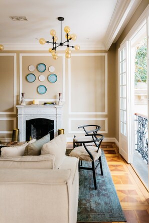 Lobby sitting area - Nima Local House Hotel & Spa (Mexico City)