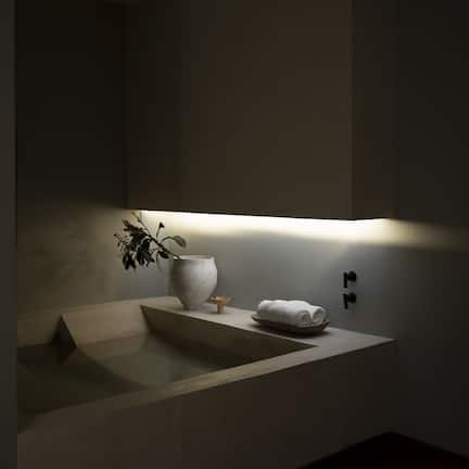 Couples treatment rooms, sauna, hot tub, steam room, body treatments