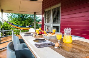 Breakfast meal - Red Palm Village (Kralendijk)
