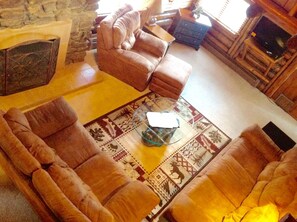 Standard Cabin, 5 Bedrooms, Non Smoking | Living room